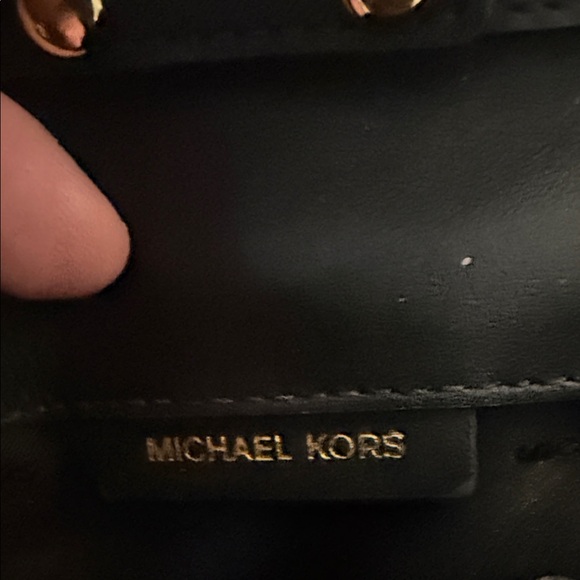 Michael Kors Ruby Heart-Stud Crossbody Bag - Picture 2 of 8